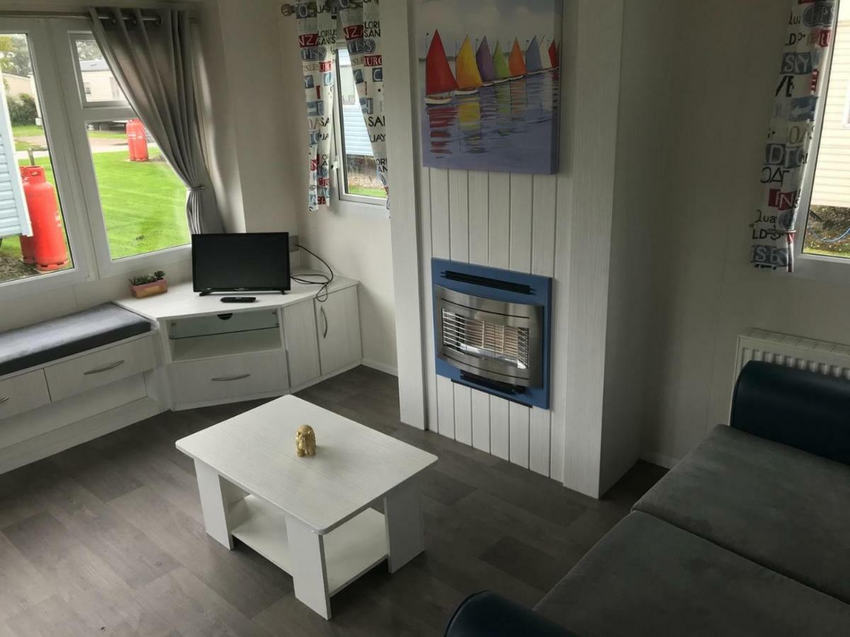 Static Caravan-Haven, Lake District Hotel Flookburgh Екстериор снимка